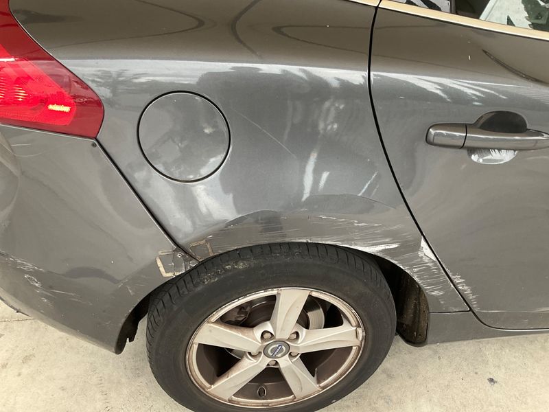 Volvo V40 2.0 D3 Momentum 2014 – снимка 22
