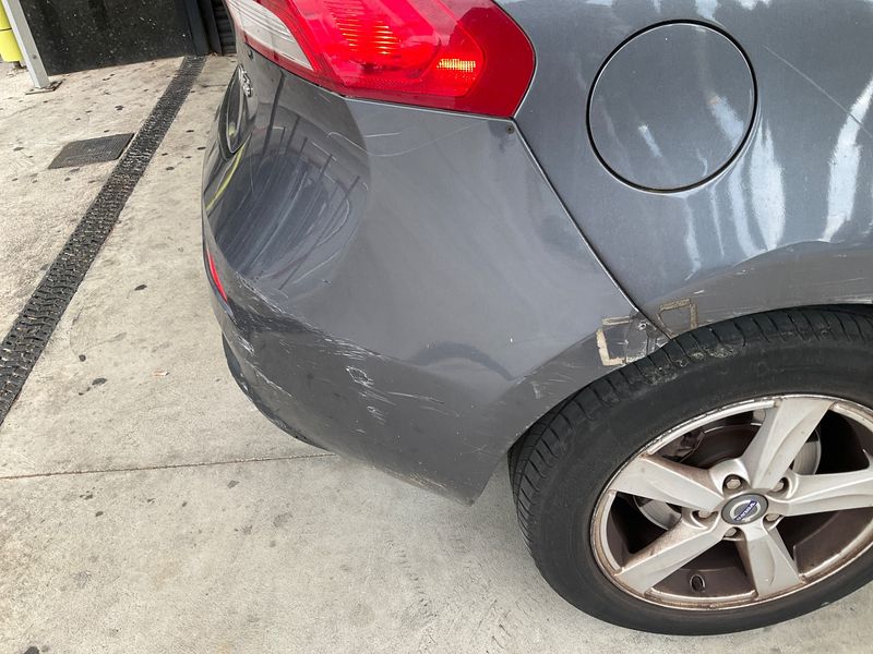 Volvo V40 2.0 D3 Momentum 2014 – снимка 31