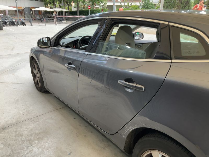 Volvo V40 2.0 D3 Momentum 2014 – снимка 4