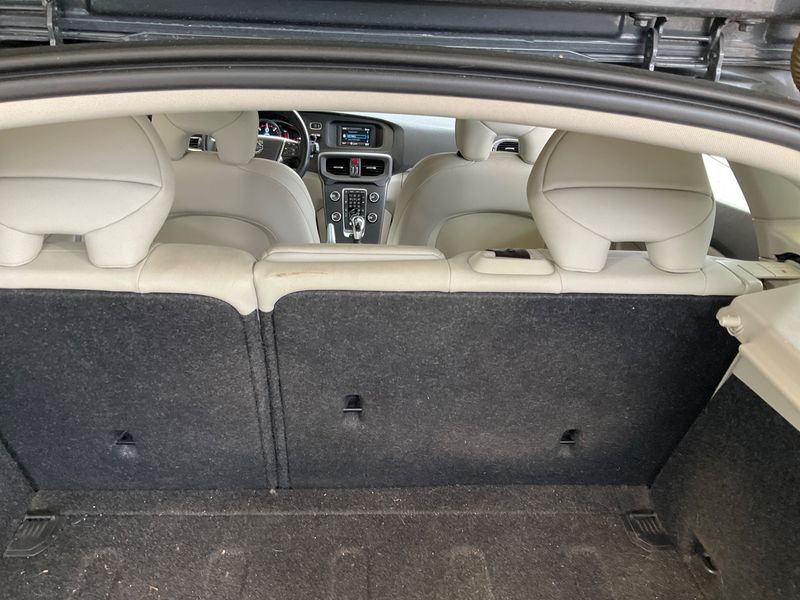 Volvo V40 2.0 D3 Momentum 2014 – снимка 25