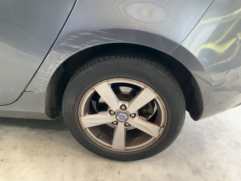 Volvo V40 2.0 D3 Momentum 2014 – снимка 5