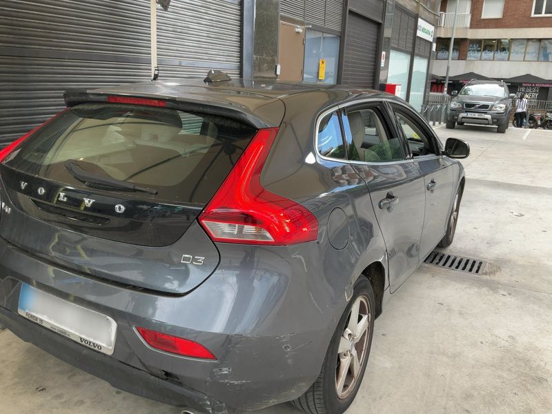 Volvo V40 2.0 D3 Momentum 2014 – снимка 8