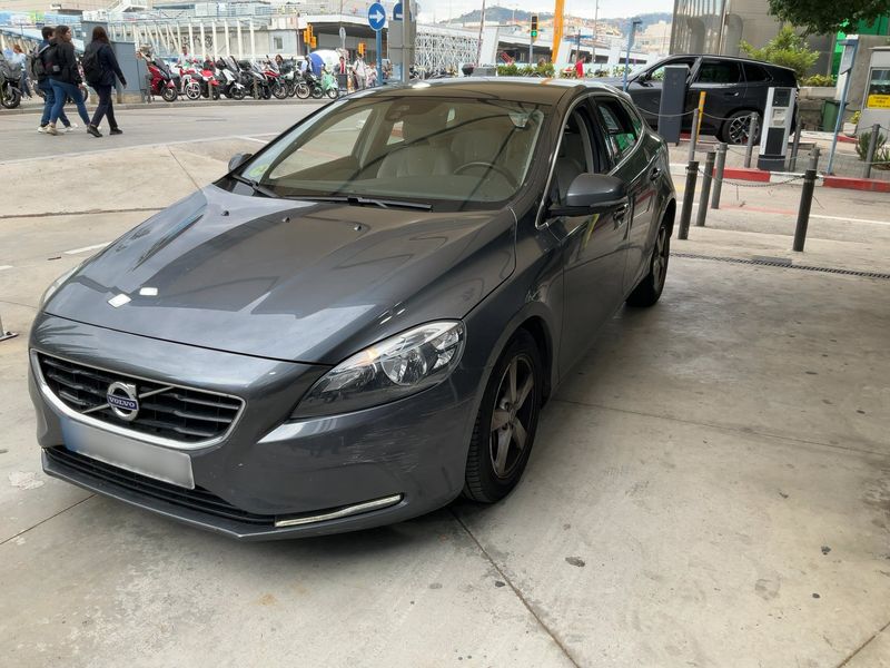 Volvo V40 2.0 D3 Momentum 2014 – снимка 2
