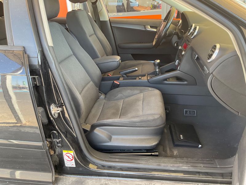 Audi A3 Sportback 1.6 TDI Attraction 2010 – снимка 16