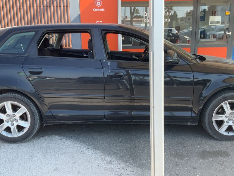 Audi A3 Sportback 1.6 TDI Attraction 2010 – снимка 10