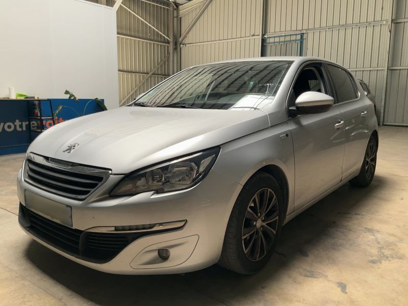 Peugeot 308 1.6 Blue-HDi Style 2015 – снимка 2