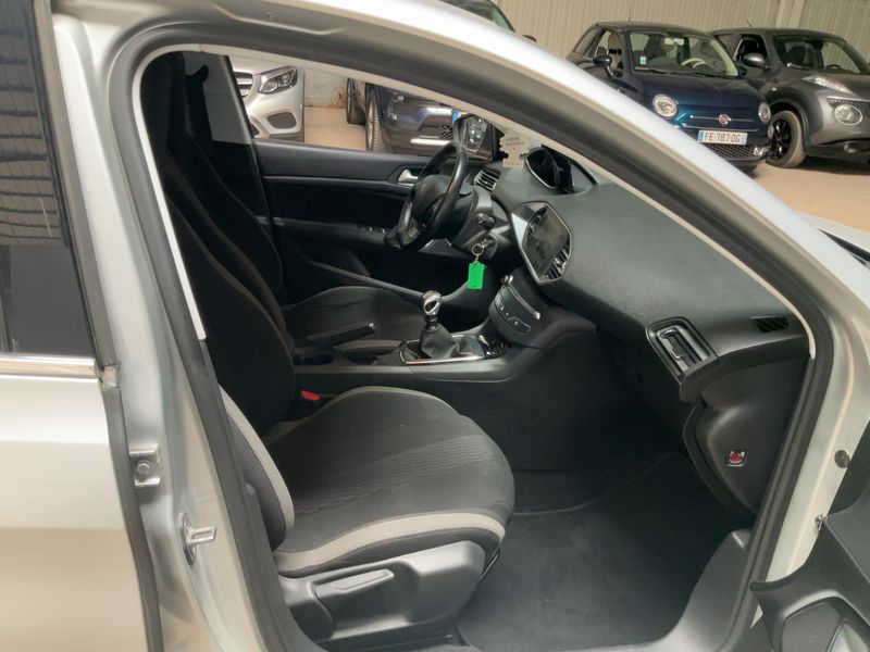 Peugeot 308 1.6 Blue-HDi Style 2015 – снимка 16