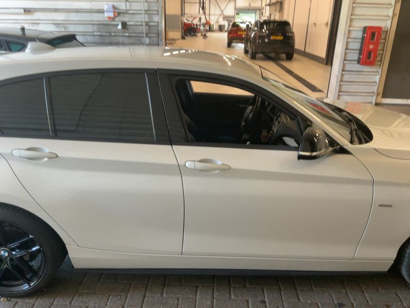 BMW 1er 118i Sport Line 2016 – снимка 10