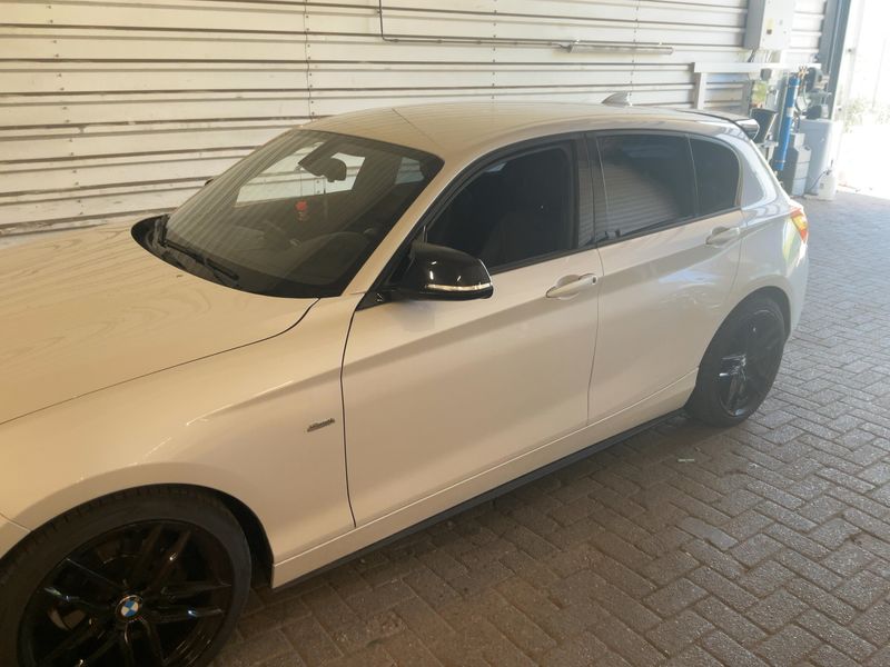 BMW 1er 118i Sport Line 2016 – снимка 2