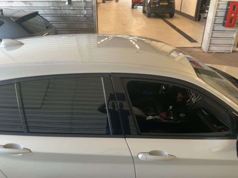 BMW 1er 118i Sport Line 2016 – снимка 13