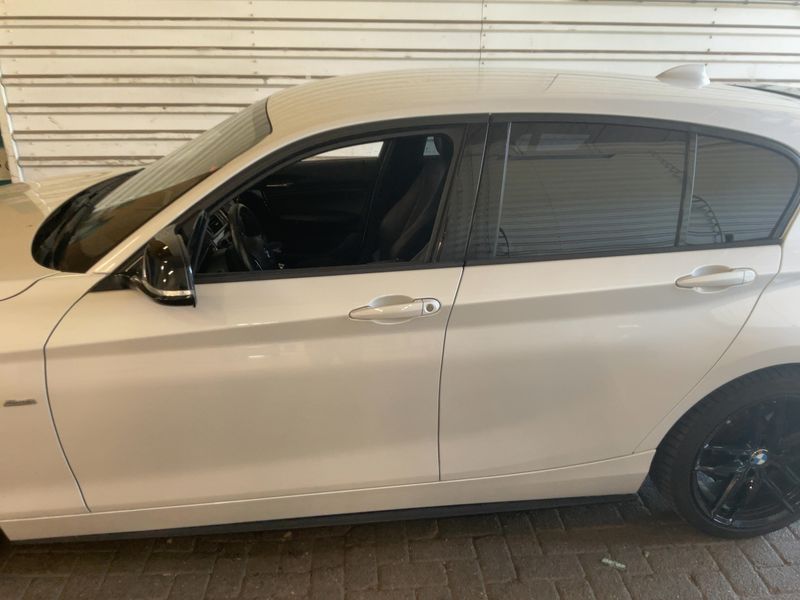 BMW 1er 118i Sport Line 2016 – снимка 4