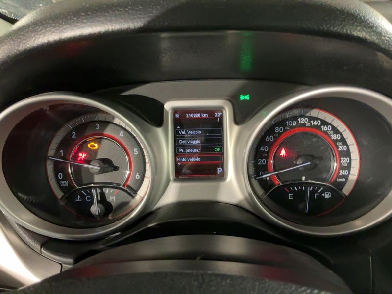 Fiat Freemont 2.0 Multijet Cross AWD 2015 – снимка 19