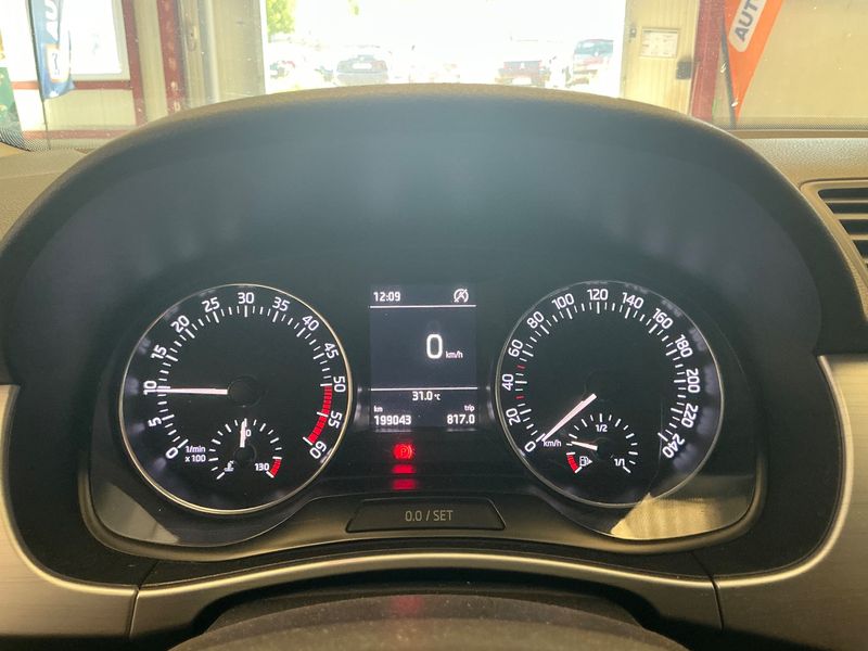 Skoda Fabia 1.4 TDI Drive 2017 – снимка 18