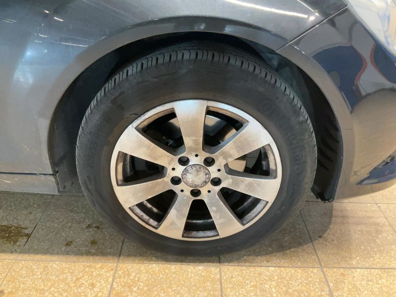 Mercedes-Benz C-Klasse C 200 CDI T BlueEfficiency Classic 2012 – снимка 19