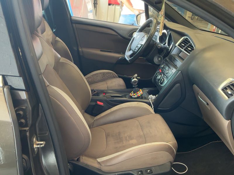 Citroen DS4 1.6 HDi Chic 2012 – снимка 16