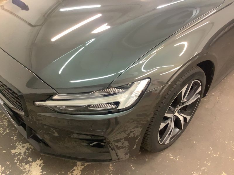 Volvo V60 2.0 T6 R-Design AWD 2019 – снимка 2
