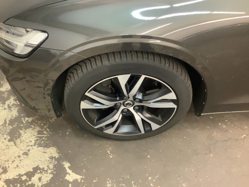 Volvo V60 2.0 T6 R-Design AWD 2019 – снимка 3