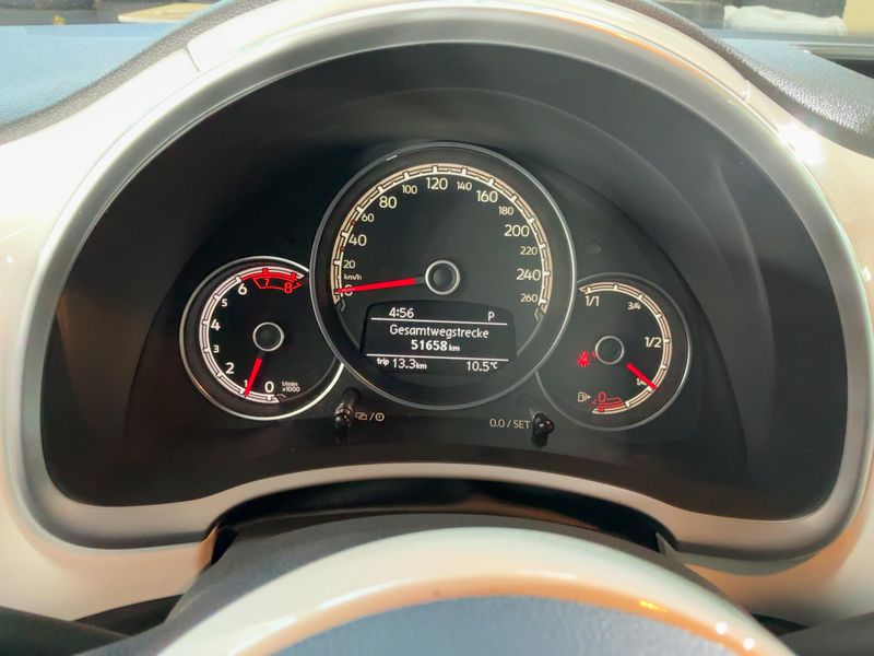 Volkswagen Beetle 2.0 TSI Dune BlueMotion Tech 2019 – снимка 18