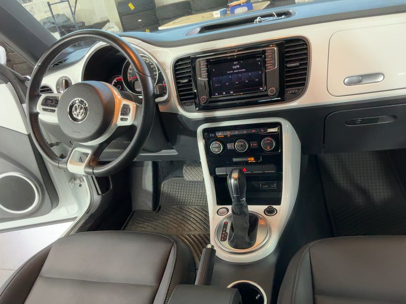 Volkswagen Beetle 2.0 TSI Dune BlueMotion Tech 2019 – снимка 17