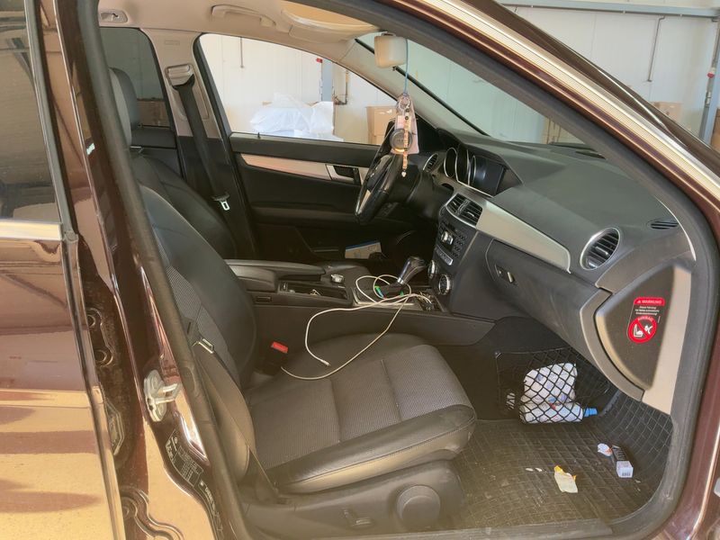 Mercedes-Benz C-Klasse C 220 CDI T BlueEfficiency Avantgarde 2012 – снимка 11