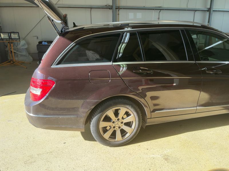 Mercedes-Benz C-Klasse C 220 CDI T BlueEfficiency Avantgarde 2012 – снимка 6