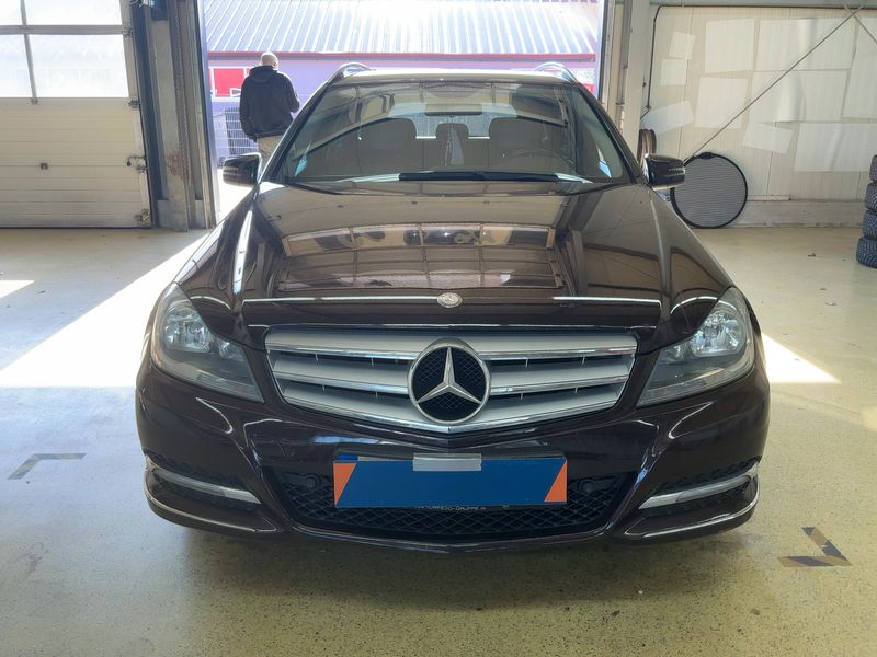 Mercedes-Benz C-Klasse C 220 CDI T BlueEfficiency Avantgarde 2012 – снимка 9