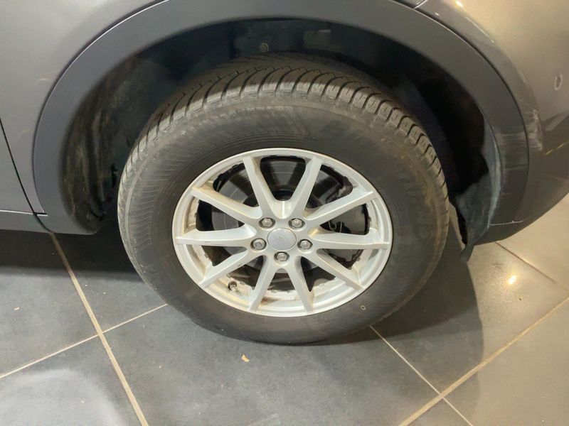 Land Rover Discovery Sport 2.0 Td4 Pure 2016 – снимка 11