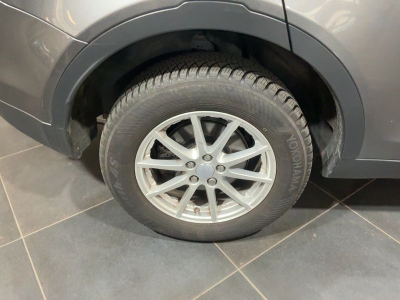 Land Rover Discovery Sport 2.0 Td4 Pure 2016 – снимка 9