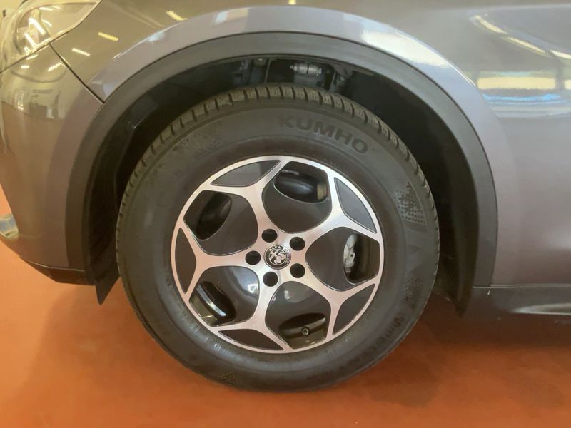 Alfa Romeo Stelvio 2.2 JTDM Super Business Q4 2022 – снимка 3