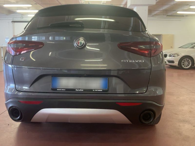 Alfa Romeo Stelvio 2.2 JTDM Super Business Q4 2022 – снимка 7