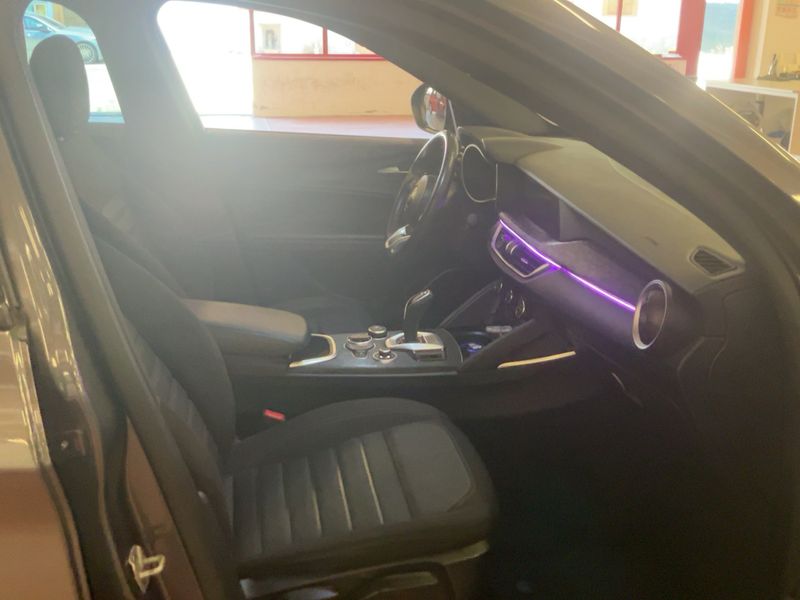 Alfa Romeo Stelvio 2.2 JTDM Super Business Q4 2022 – снимка 16