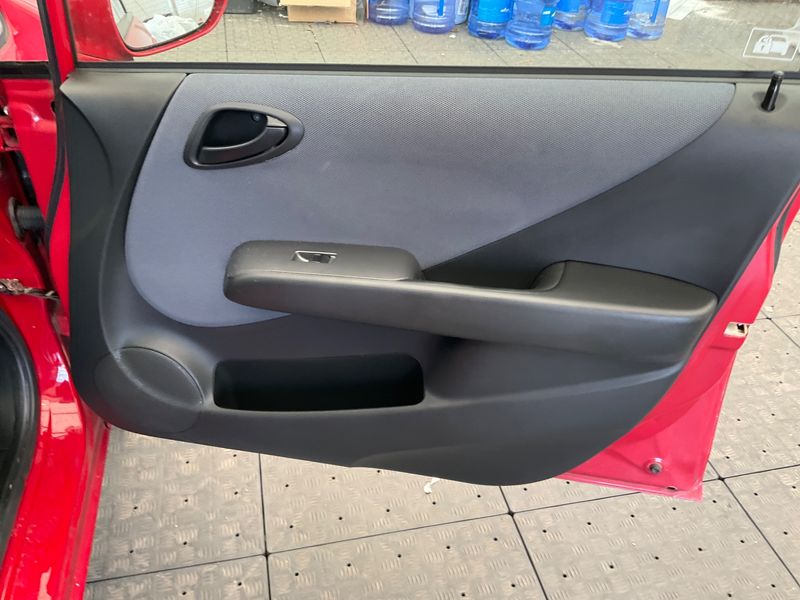 Honda Jazz 1.2 DSi Style 2008 – снимка 34
