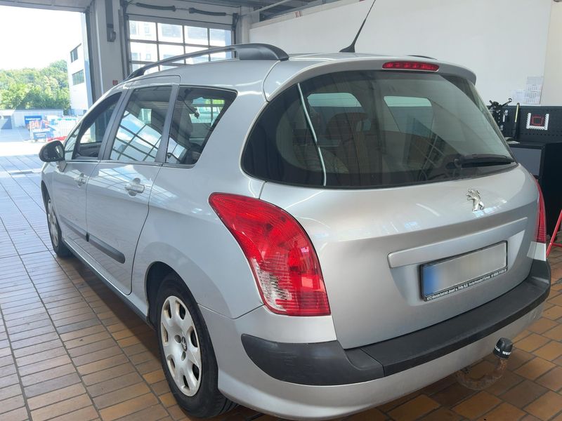 Peugeot 308 1.6 HDi Access 2012 – снимка 6