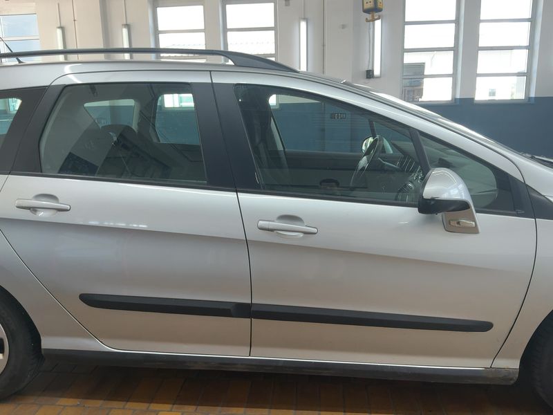 Peugeot 308 1.6 HDi Access 2012 – снимка 10