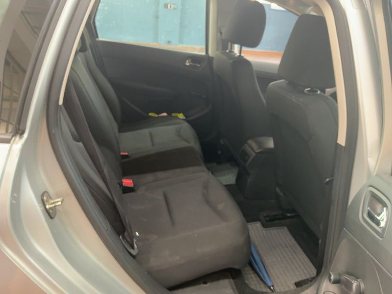 Peugeot 308 1.6 HDi Access 2012 – снимка 20