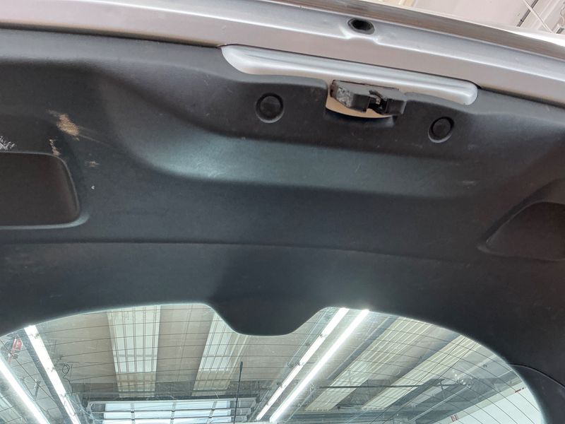 Peugeot 308 1.6 HDi Access 2012 – снимка 32