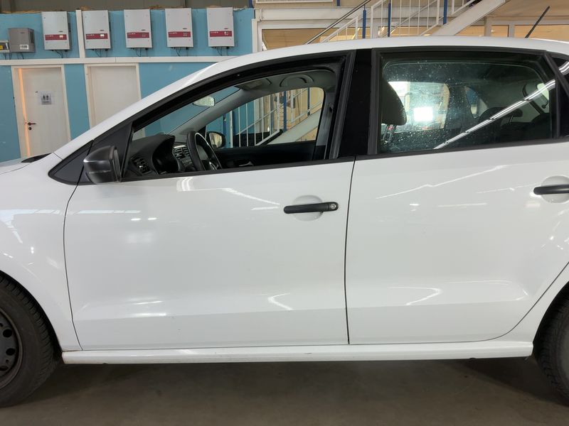 Volkswagen Polo 1.4 TDI Trendline BlueMotion Tech 2015 – снимка 4