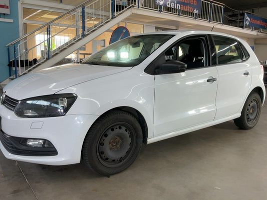 Volkswagen Polo 1.4 TDI Trendline BlueMotion Tech 2015 – снимка 2