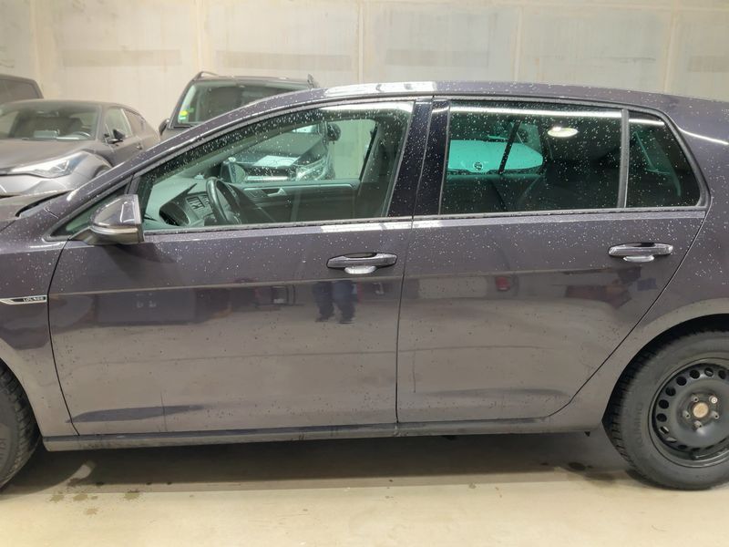 Volkswagen Golf VII 1.6 TDI Lounge BlueMotion Tech 2015 – снимка 4