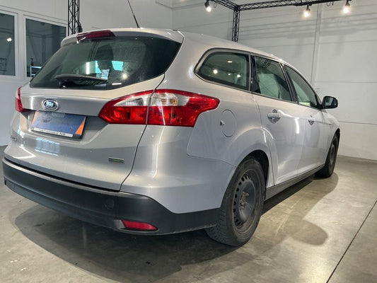 Ford Focus 1.0 EcoBoost Trend 2014 – снимка 2