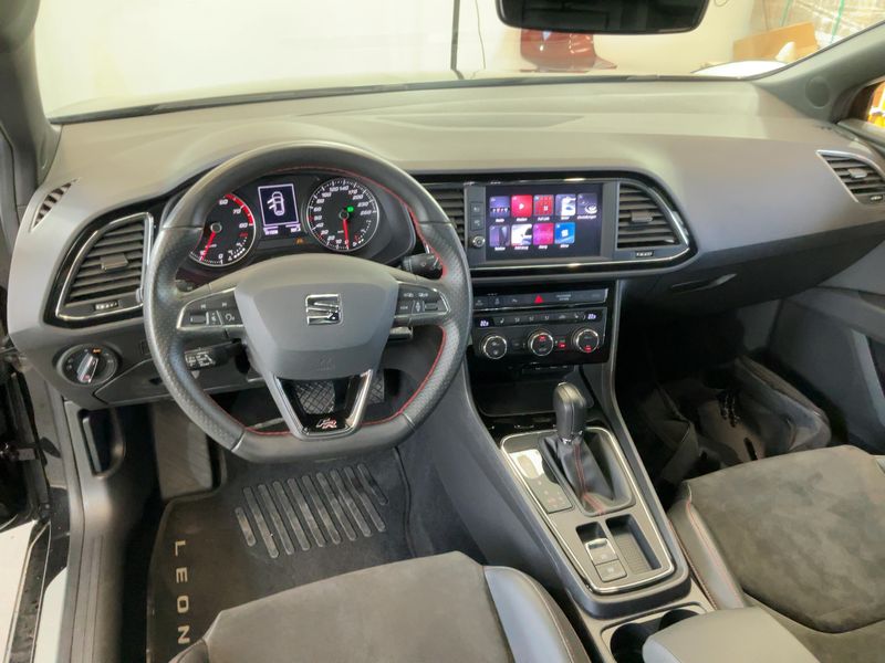Seat Leon 1.5 TSI ACT FR Black Edition Fast Lane 2020 – снимка 18