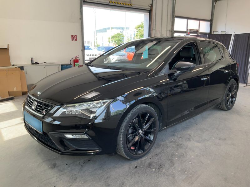 Seat Leon 1.5 TSI ACT FR Black Edition Fast Lane 2020 – снимка 1