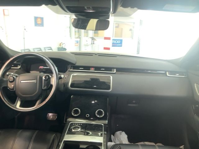 Land Rover Range Rover Velar 2.0 Diesel S R-Dynamic 2018 – снимка 17
