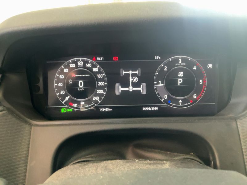 Land Rover Range Rover Velar 2.0 Diesel S R-Dynamic 2018 – снимка 18