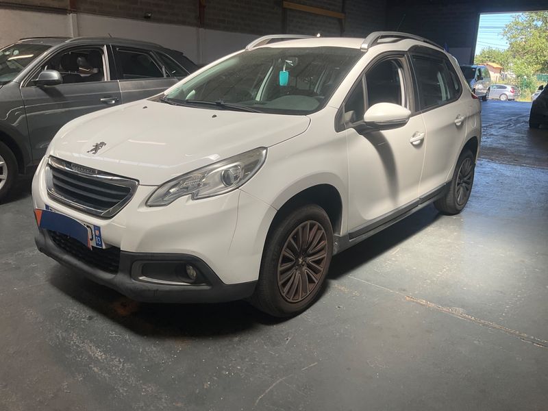 Peugeot 2008 1.2 VTi Active 2013 – снимка 1