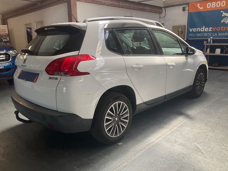 Peugeot 2008 1.2 VTi Active 2013 – снимка 2