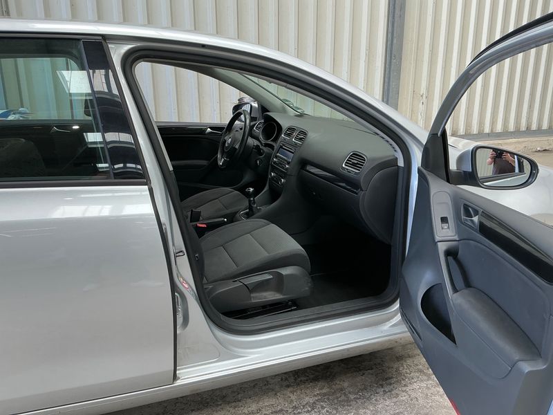 Volkswagen Golf VI 1.4 TSI Comfortline 2010 – снимка 3