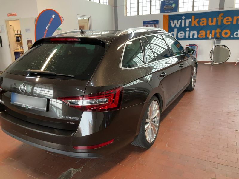 Skoda Superb 2.0 TDI Laurin & Klement 4x4 2017 – снимка 8