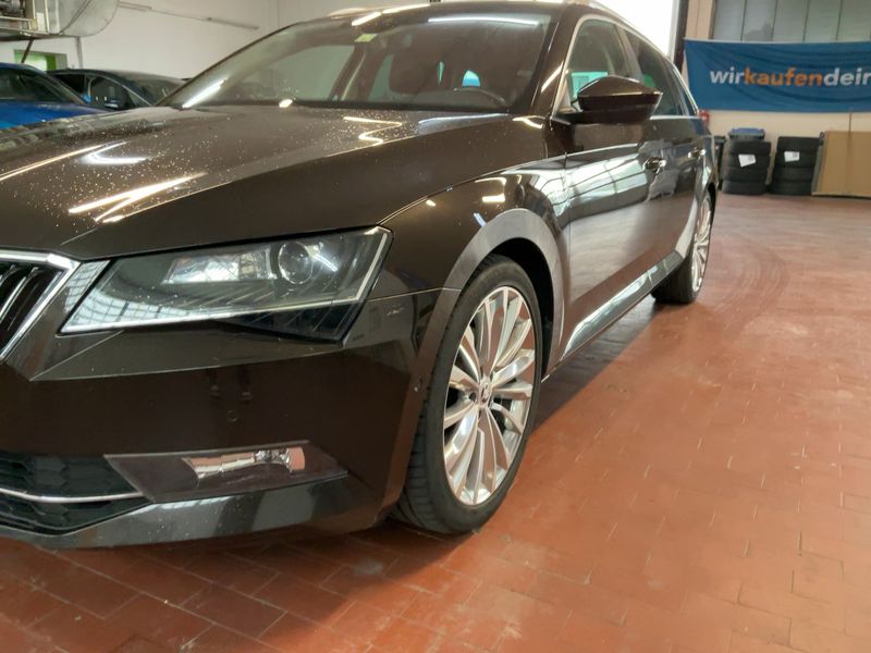 Skoda Superb 2.0 TDI Laurin & Klement 4x4 2017 – снимка 2