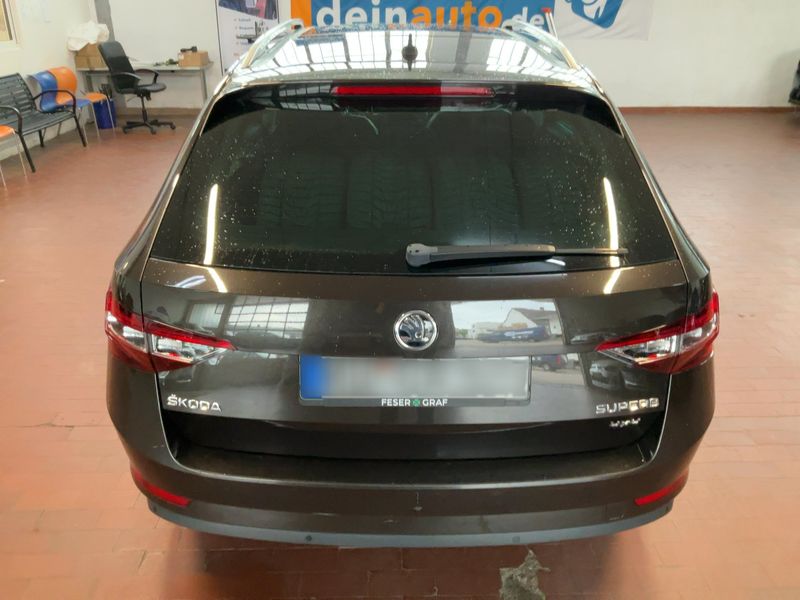 Skoda Superb 2.0 TDI Laurin & Klement 4x4 2017 – снимка 7